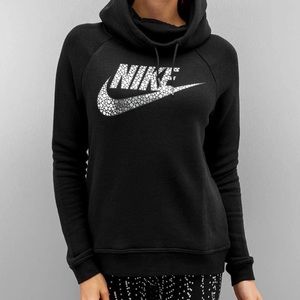 Nike women’s hoodie